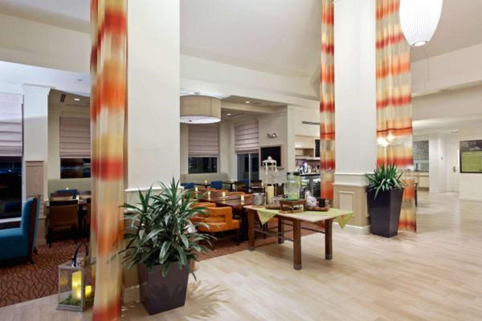 Hilton Garden Inn Gilroy Bagian luar foto
